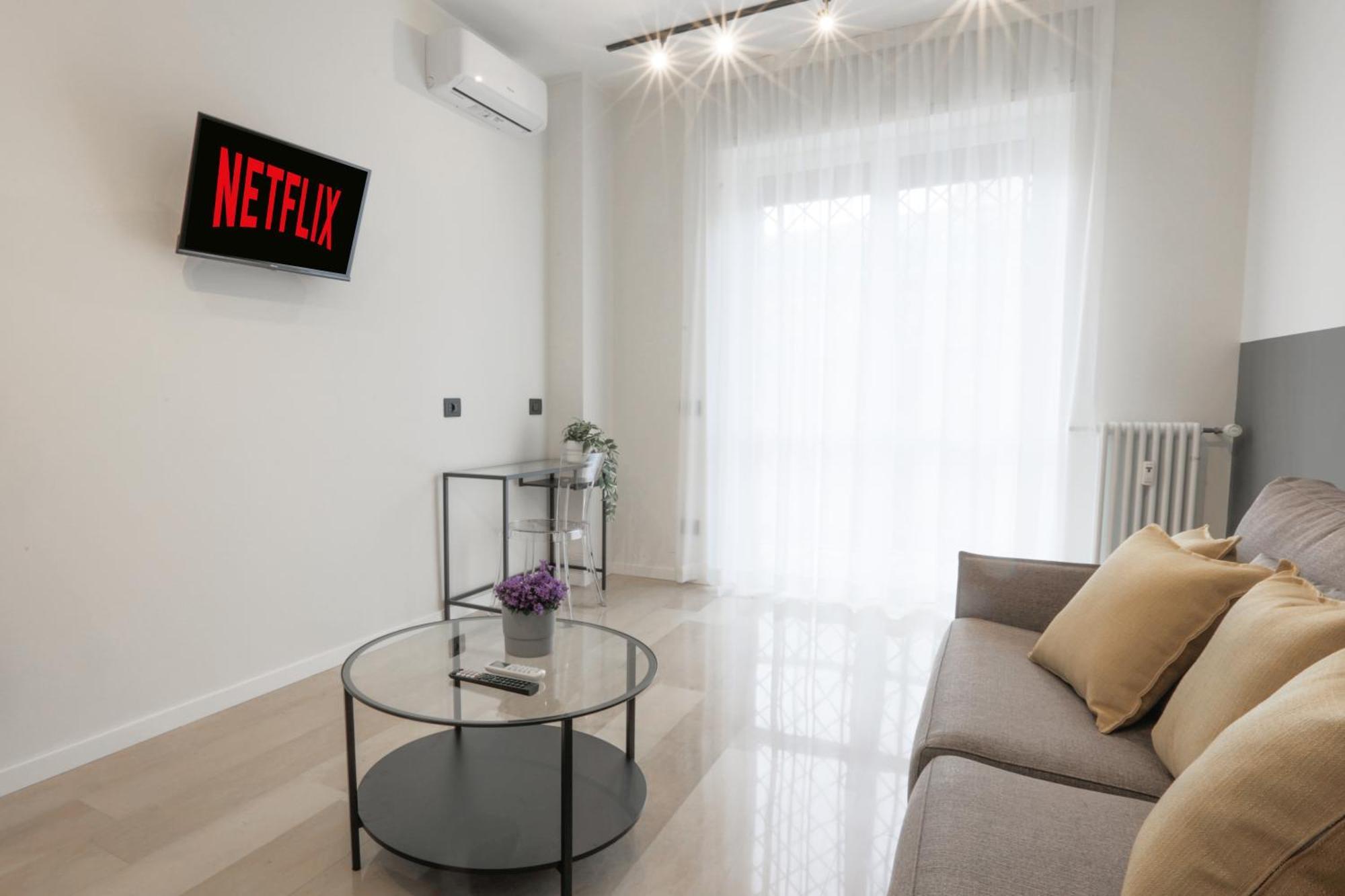 New Modern Flat 10 Minutes Walk From Central Station Milano Ngoại thất bức ảnh