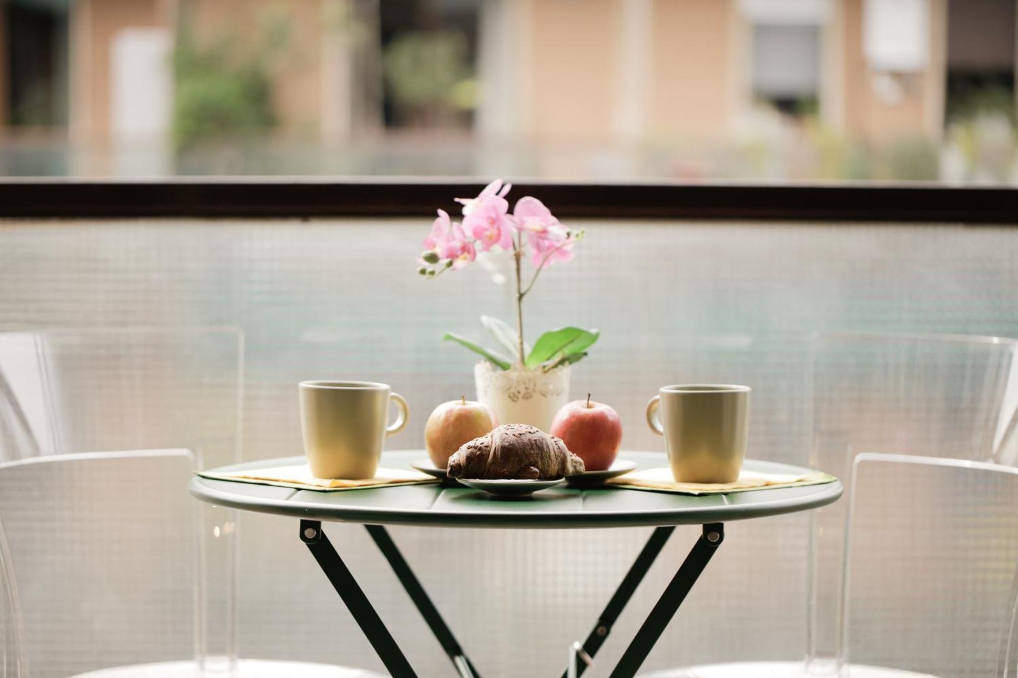 New Modern Flat 10 Minutes Walk From Central Station Milano Ngoại thất bức ảnh